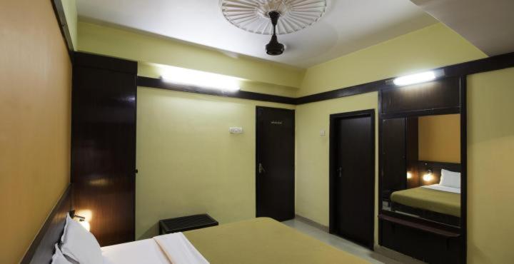 Hotel Golden Palace Pvt Ltd Bombay Exterior foto