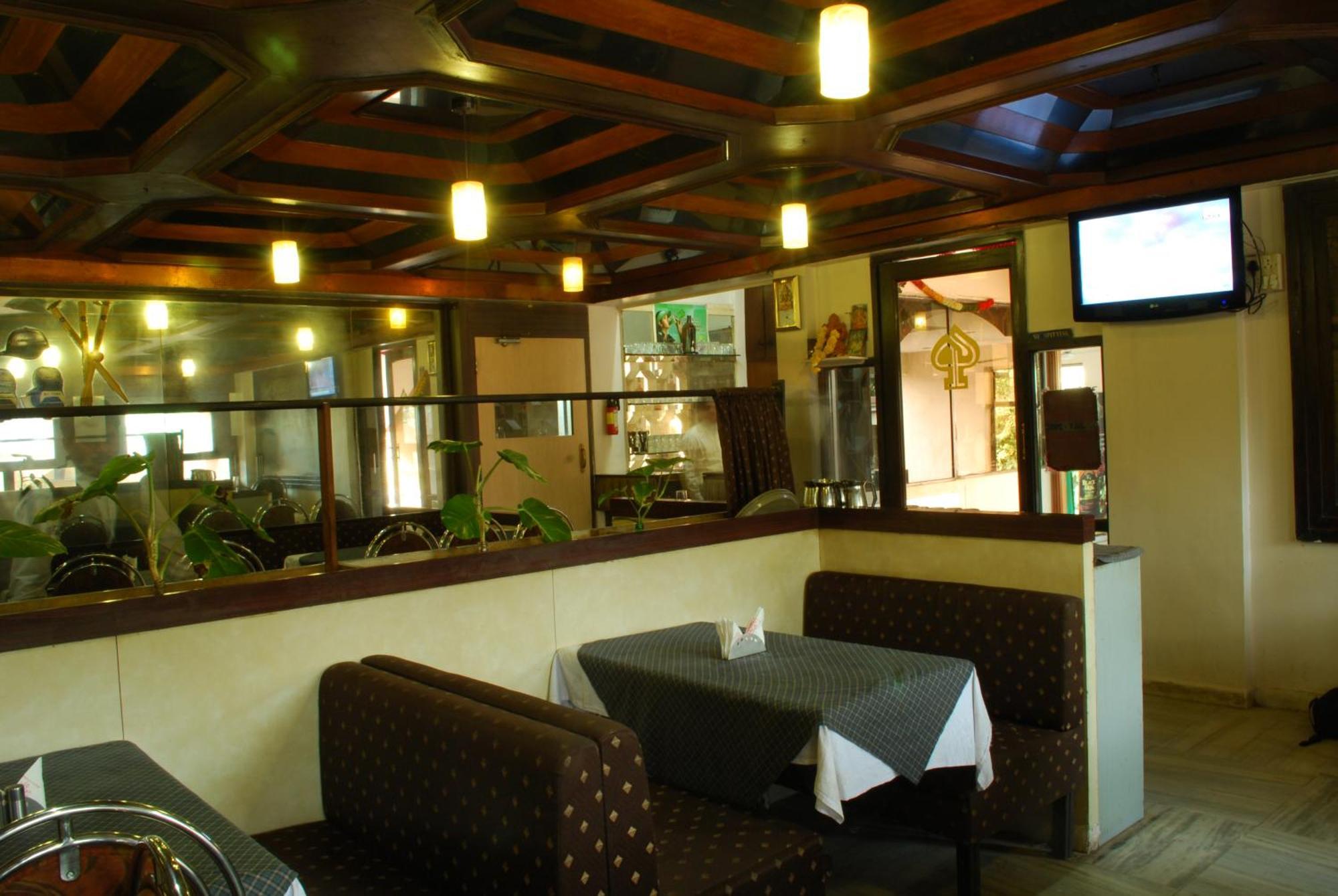 Hotel Golden Palace Pvt Ltd Bombay Exterior foto
